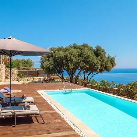 The Yiameli Collection - Yasmi * Skinária