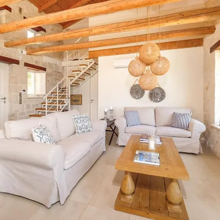 The Yiameli Collection - Yasmi Villa