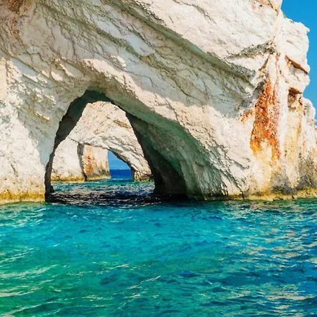 The Yiameli Collection - Yasmi Villa Skinária